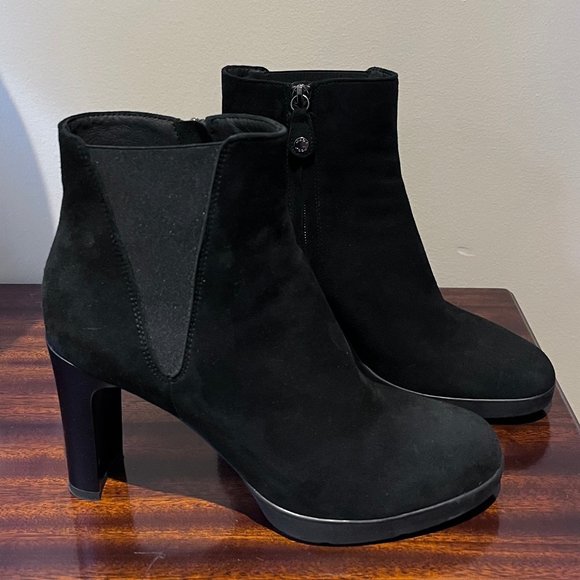 Geox suede Italian leather ankle boots black like new size 10 - Picture 2 of 8